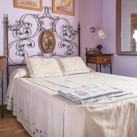 Nice Home In Benalauria With Kitchenette Buitenkant foto